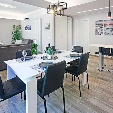 Luxury Casa Anna Daire Sanremo